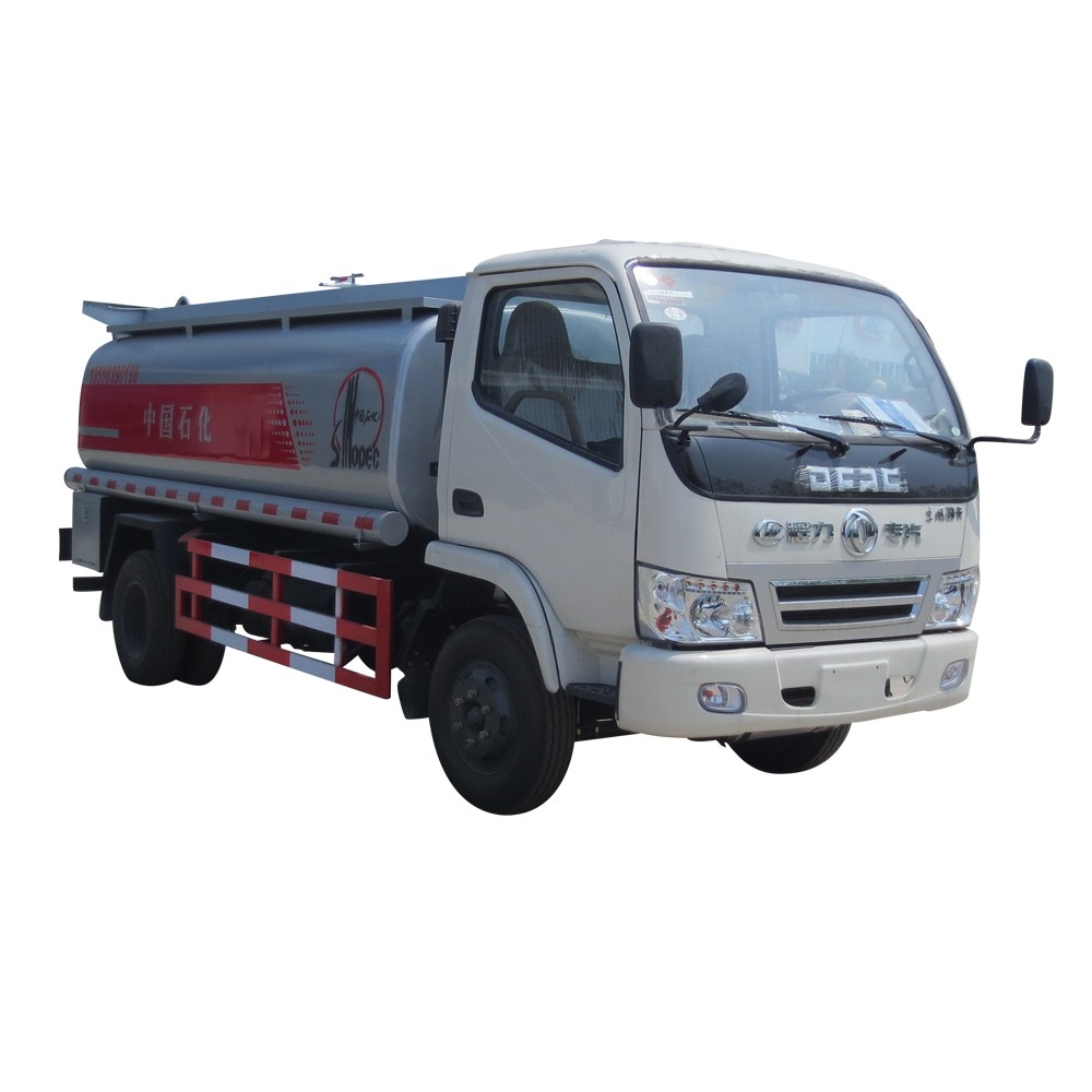 Dongfeng รถบรรทุกน้ำมัน 5,000 ลิตร